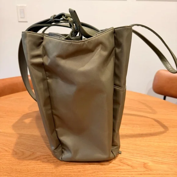 BEIS Olive Commuter Tote - Picture 7 of 10